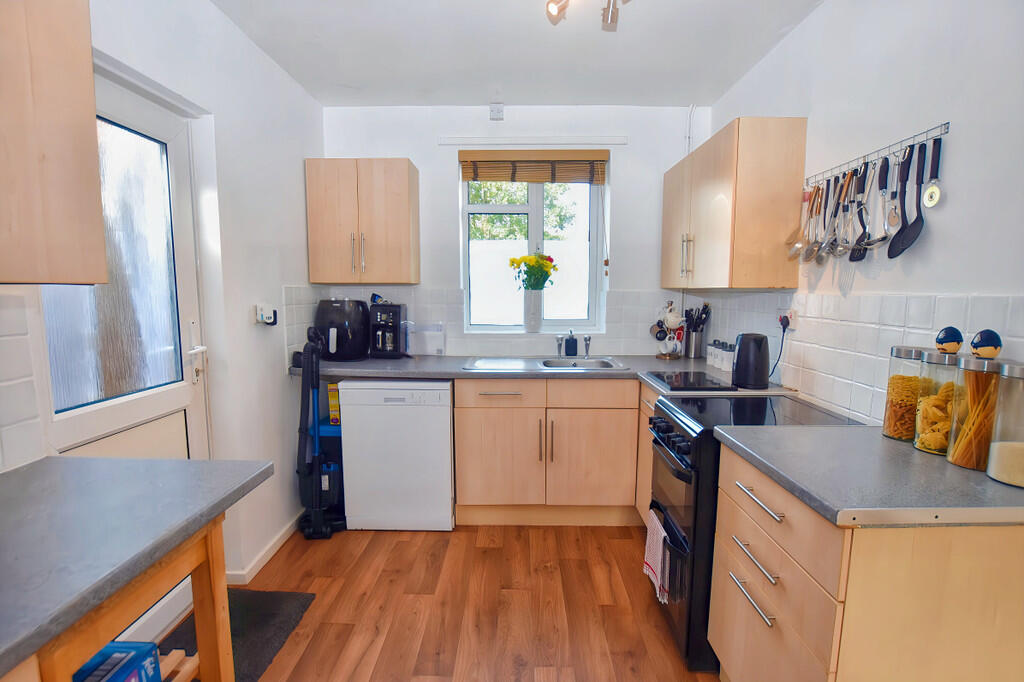 Kitchen 1
