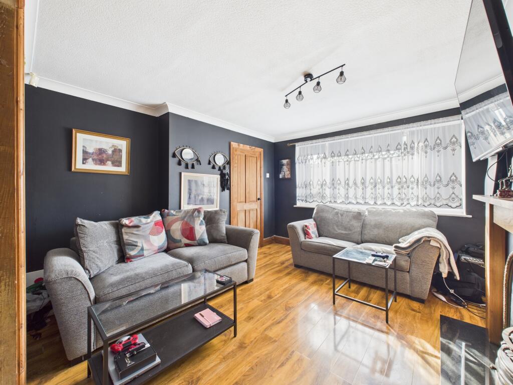 CAM05192G0-PR0163-STILL002