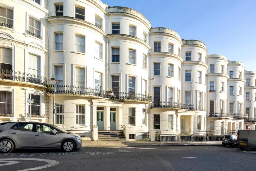 Lansdowne Place, 82, Flat 11-023 copy (1).JPG