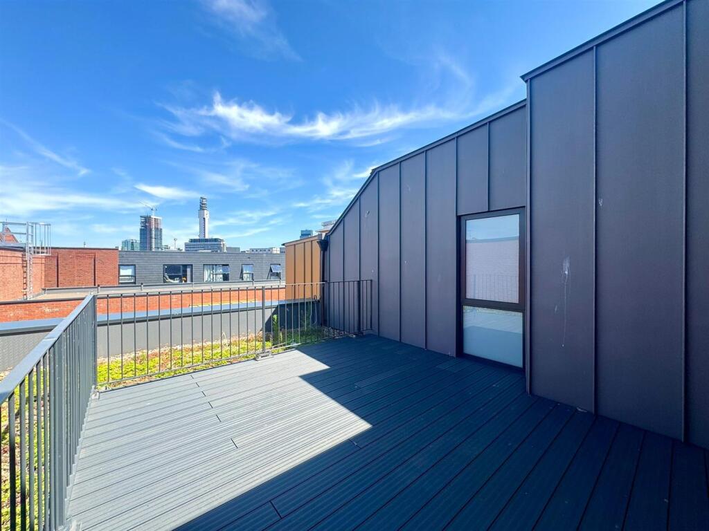 Terrace pic 2.jpeg
