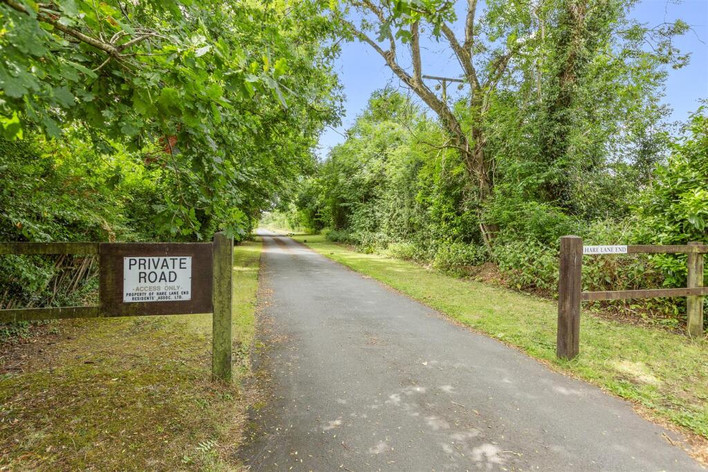 Chart, 7 Hare Lane End, HP16 0EX-19.jpg