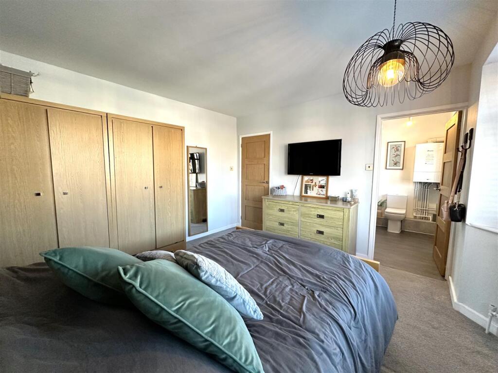 Bedroom One Into En-Suite 537