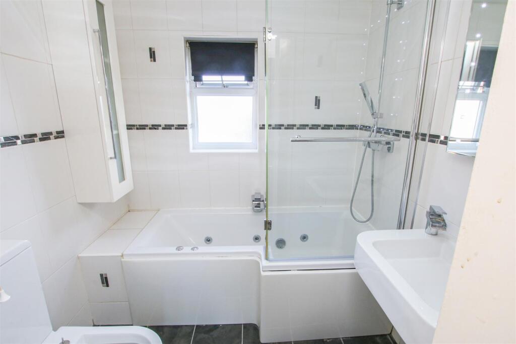 HOUSE BATHROOM