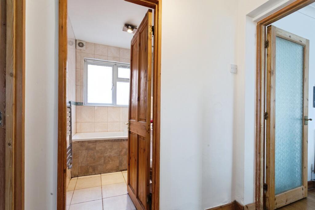 203492_1853722-1_...