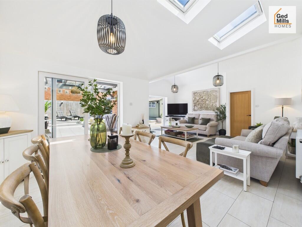 CAM04261G0-PR0047...