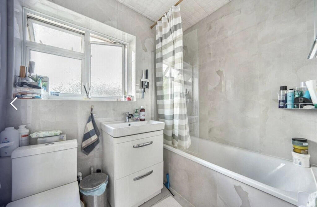 Screenshot 2025-0...