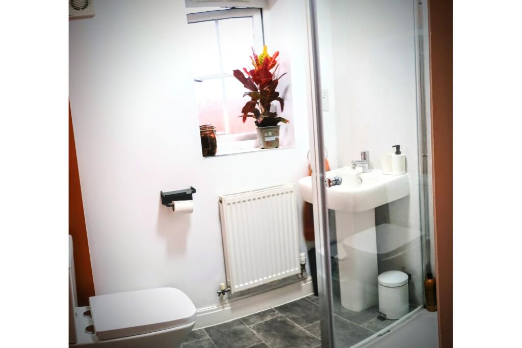 Master En-suite