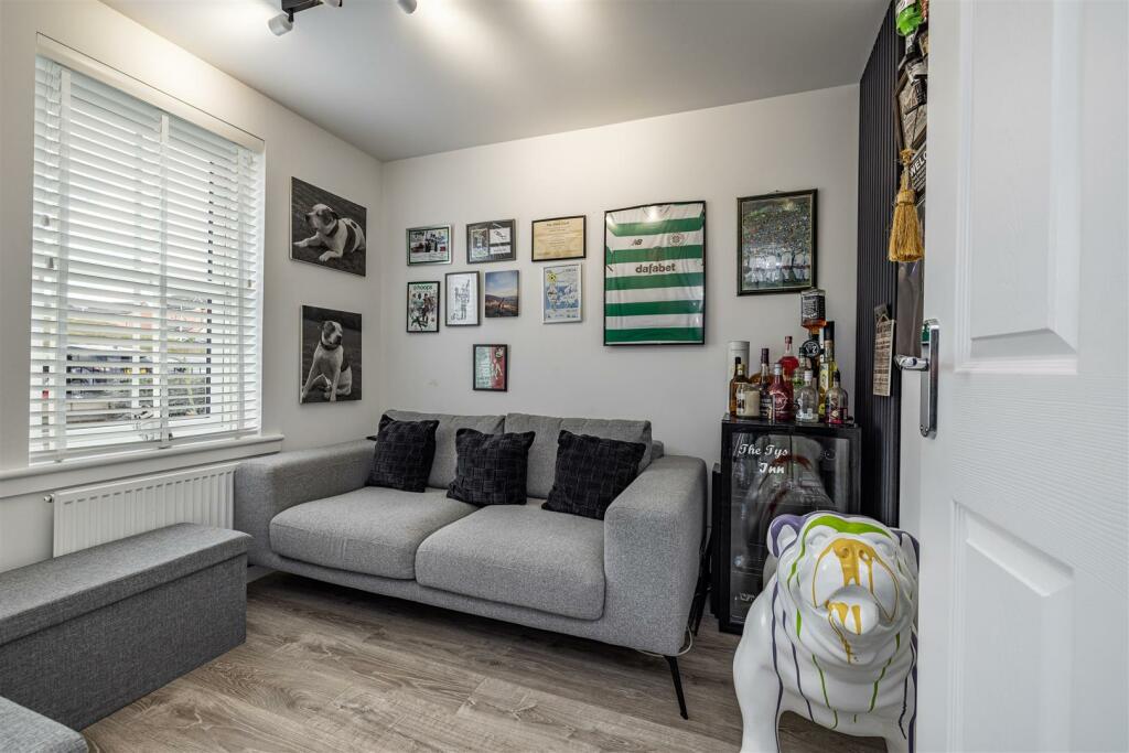 43 Knoll Park Galashiels 13.JPG
