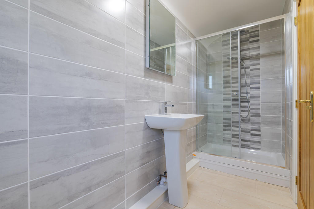 EnSuite Shower Ro...