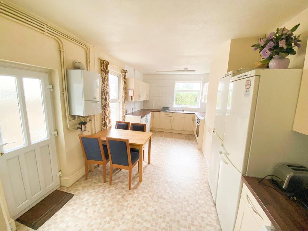 Kitchen.jpeg