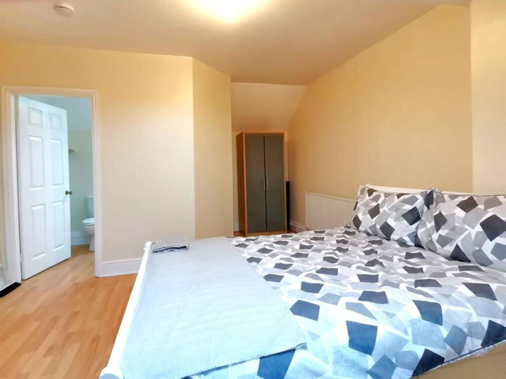 Room 5