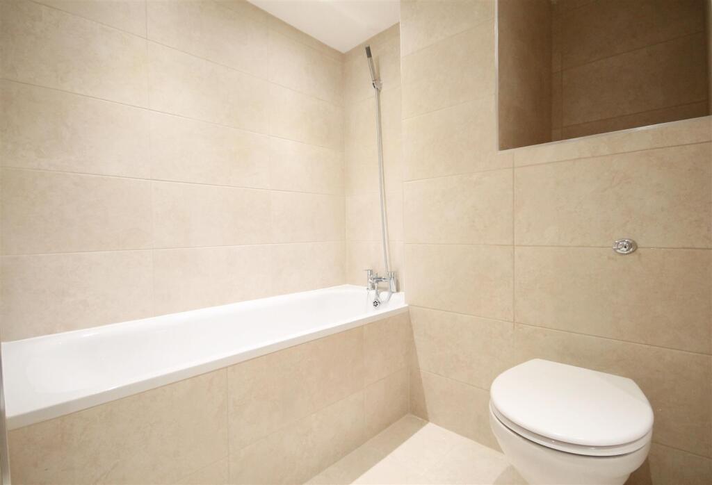 Bathroom.jpg