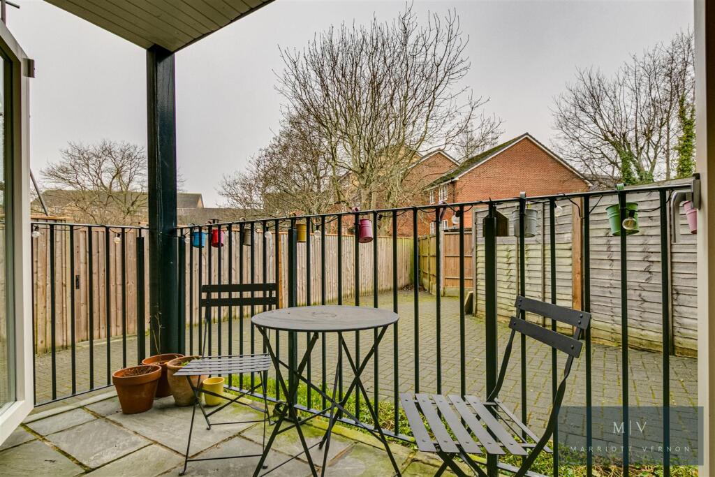 Stag Court 2 MV-9.jpg