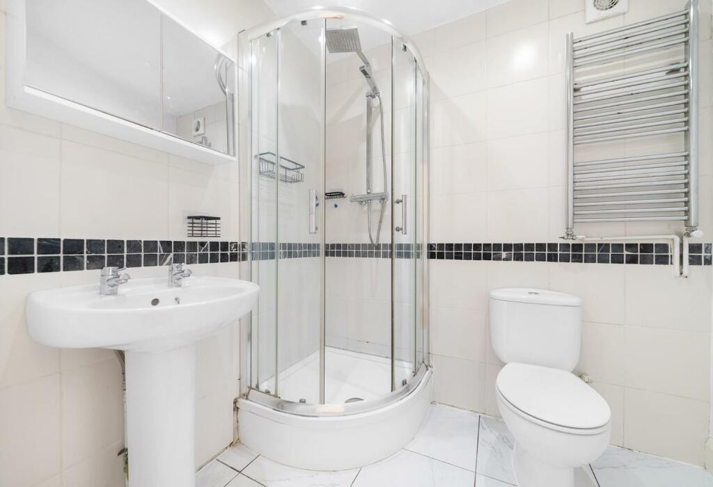 Ensuite.jpg