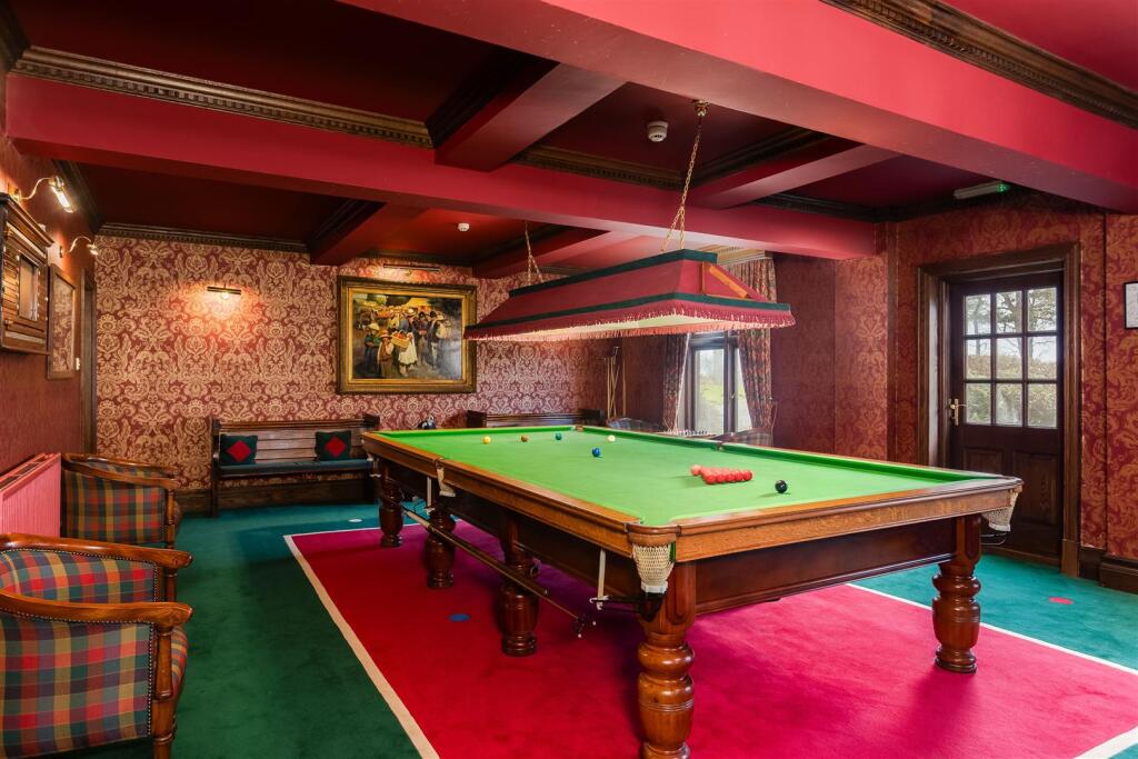Highcliffe Manor Games Room-1.jpg