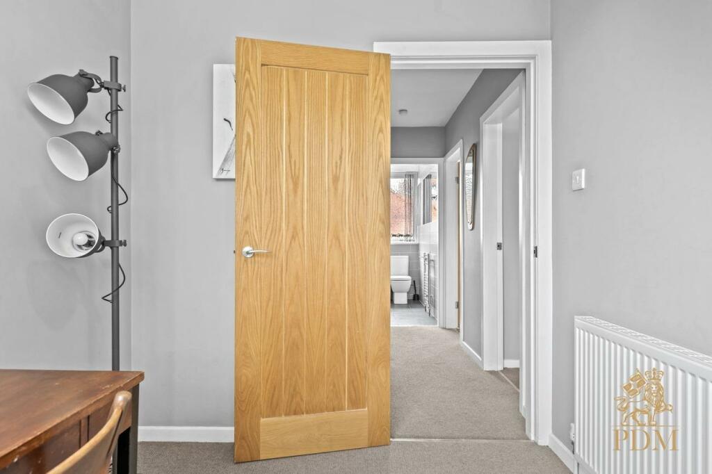 6 Yeomans Court Clumber Road West The Park NG7 1EU
