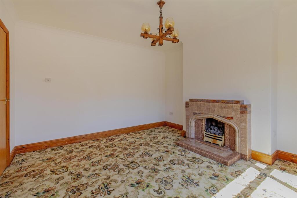 Reception Room-3.jpg