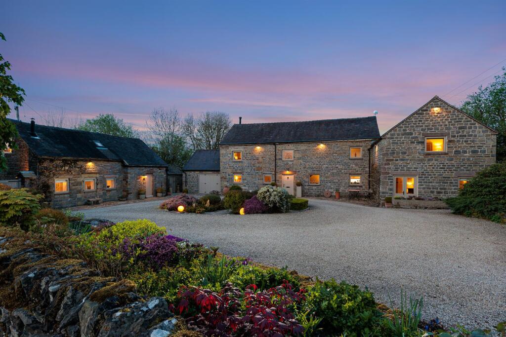 Evenin at The Levens