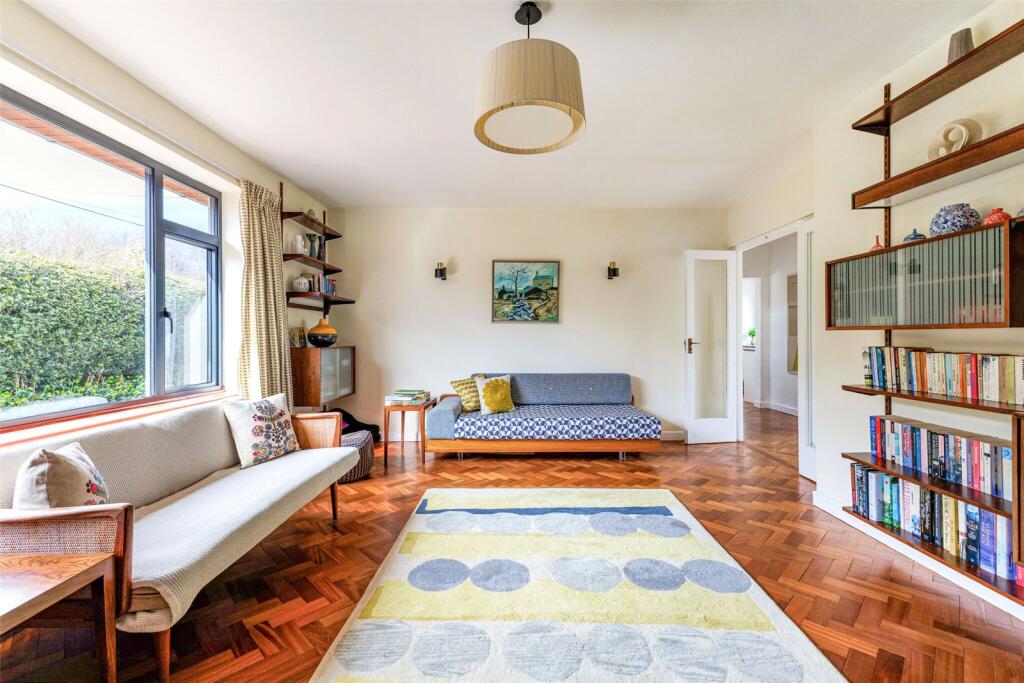Sitting Room S