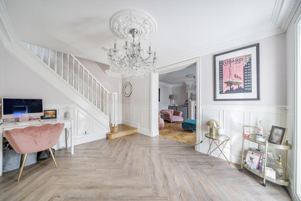 1346553-11-68b57d...