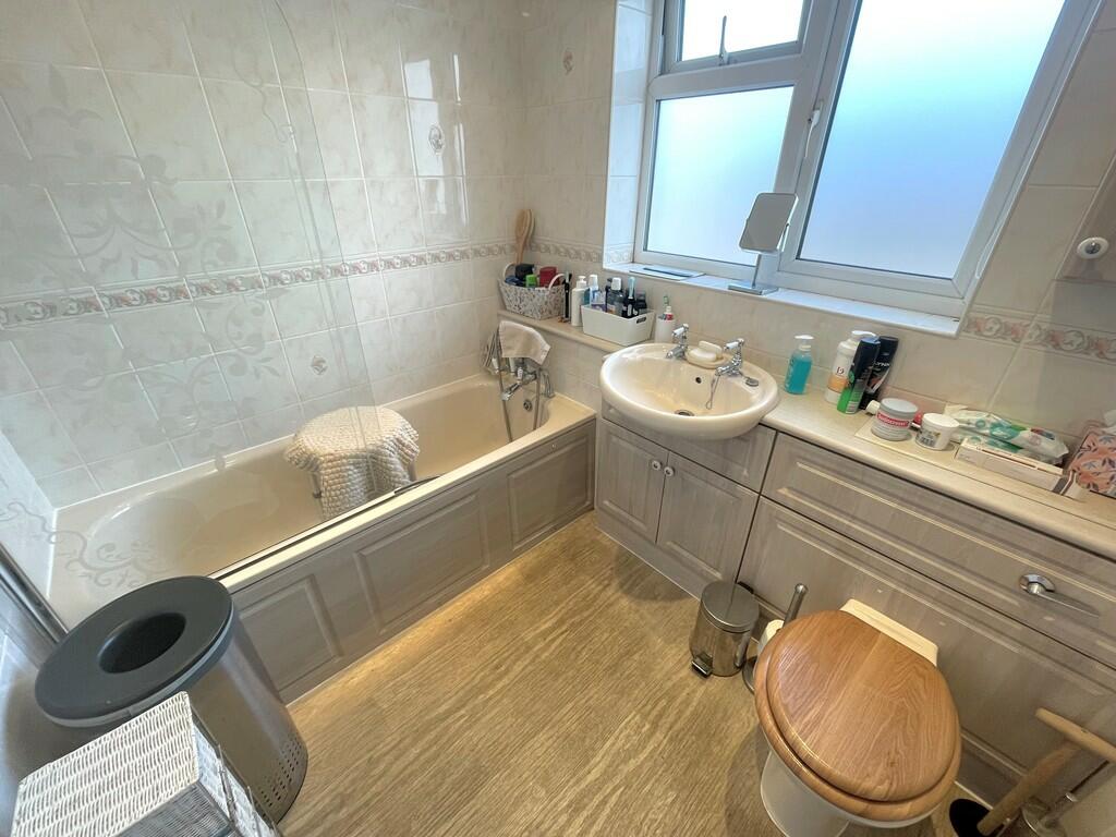 111 Sea Lane Bath...