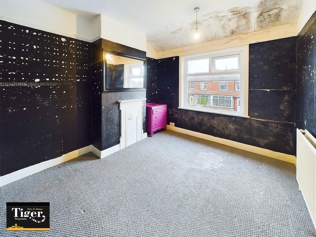 CAM02176G0-PR0476...