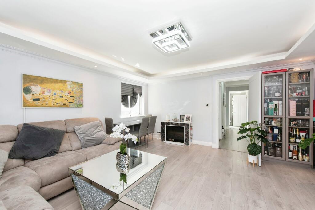 Living/Dining Room