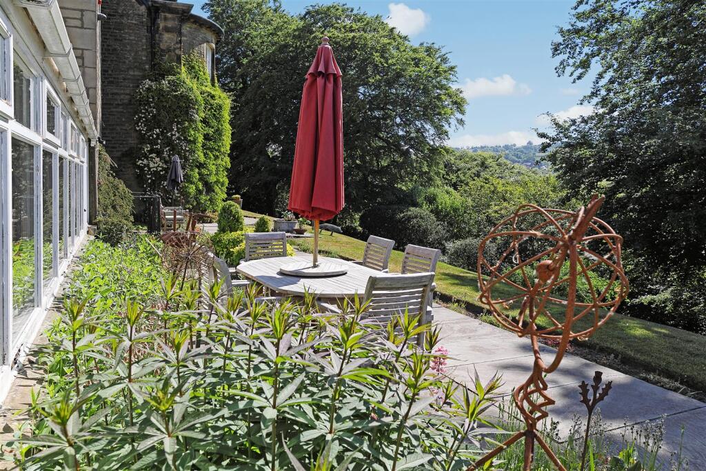 Brockwell House P.49.Photoneg.co.uk.jpg