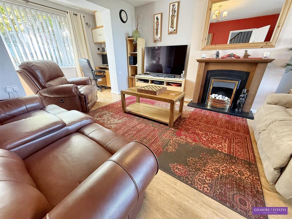 Lounge / Dining Room