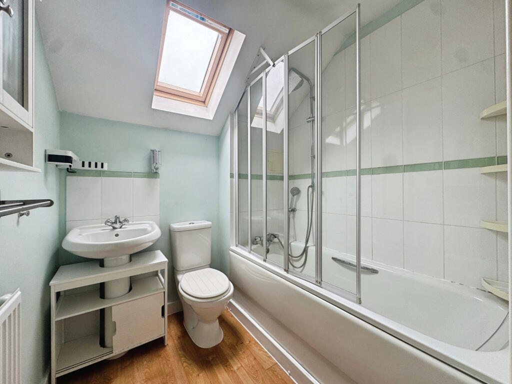 28 Lathkill Street, Market Harborough, LE16 9EY