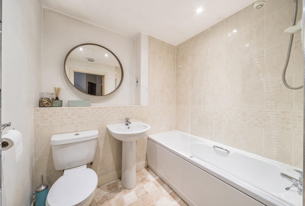 1360011-21-68deb8...