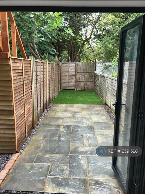 Bifold's To Garden 