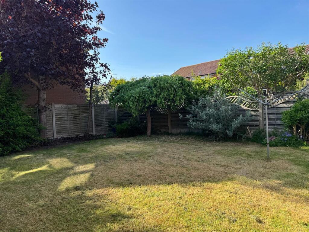 Garden 1.jpg