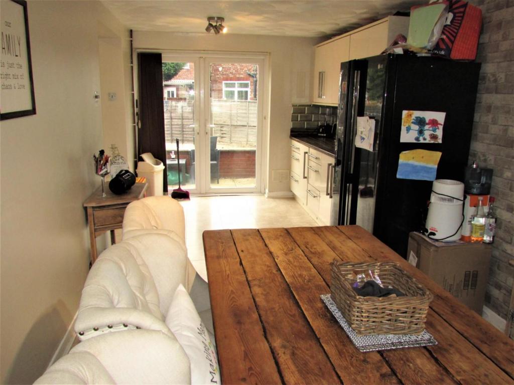 AshtonCres26kit4.JPG