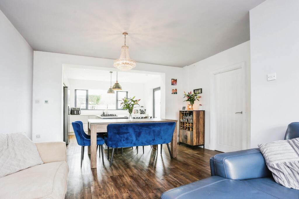 Living / Dining Room