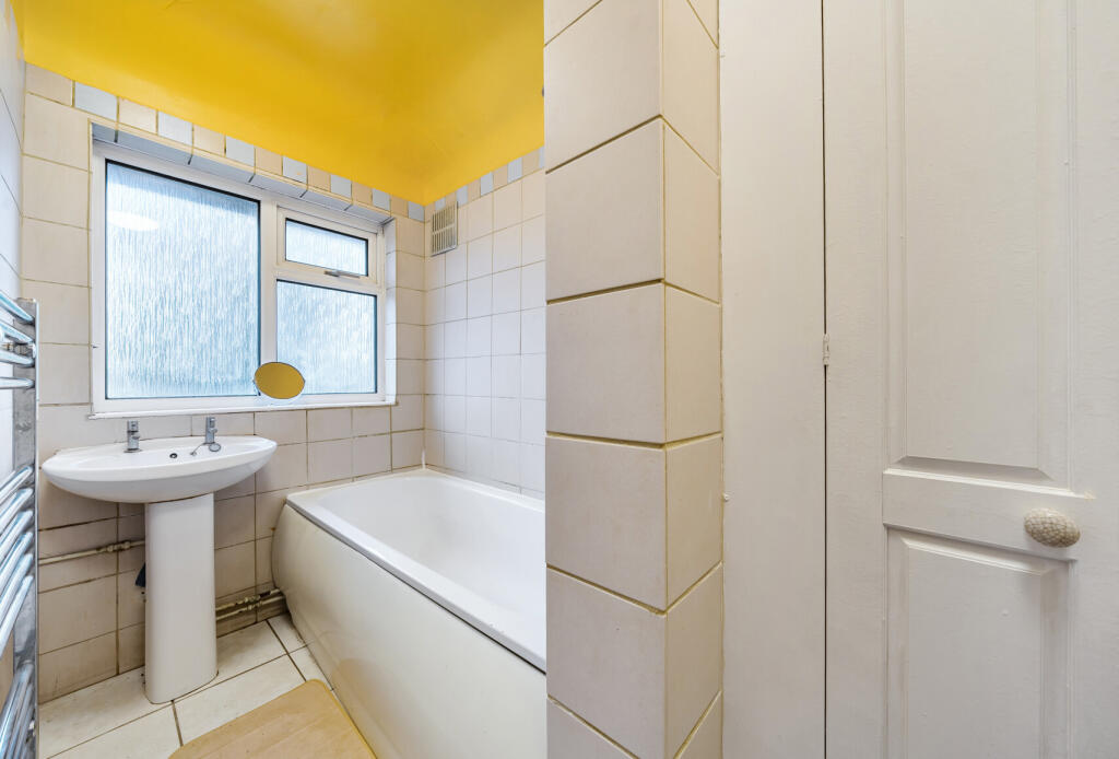 1369842-4-69021c5...