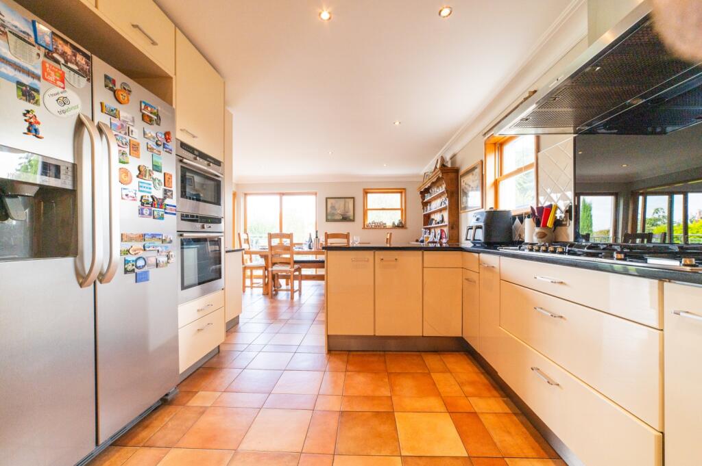 Award-winning Media team on EVERY Listing_60