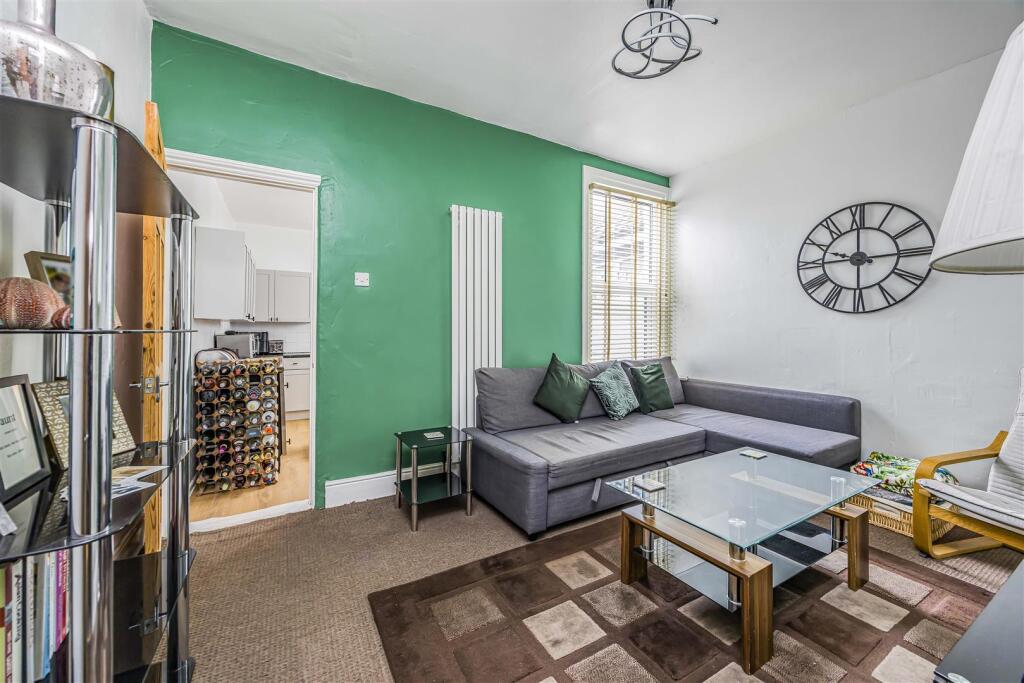 32 Landguard Road, Southsea-PorticoMarketing-SoldB