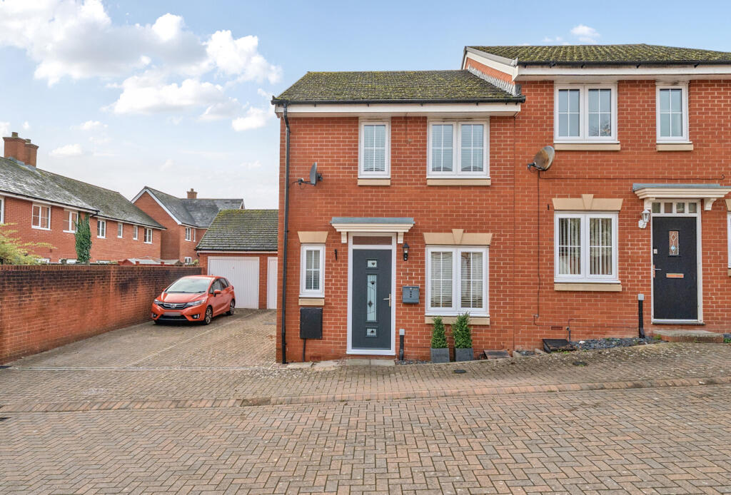 Jack Russell Close, Stroud, Gloucestershire, GL5