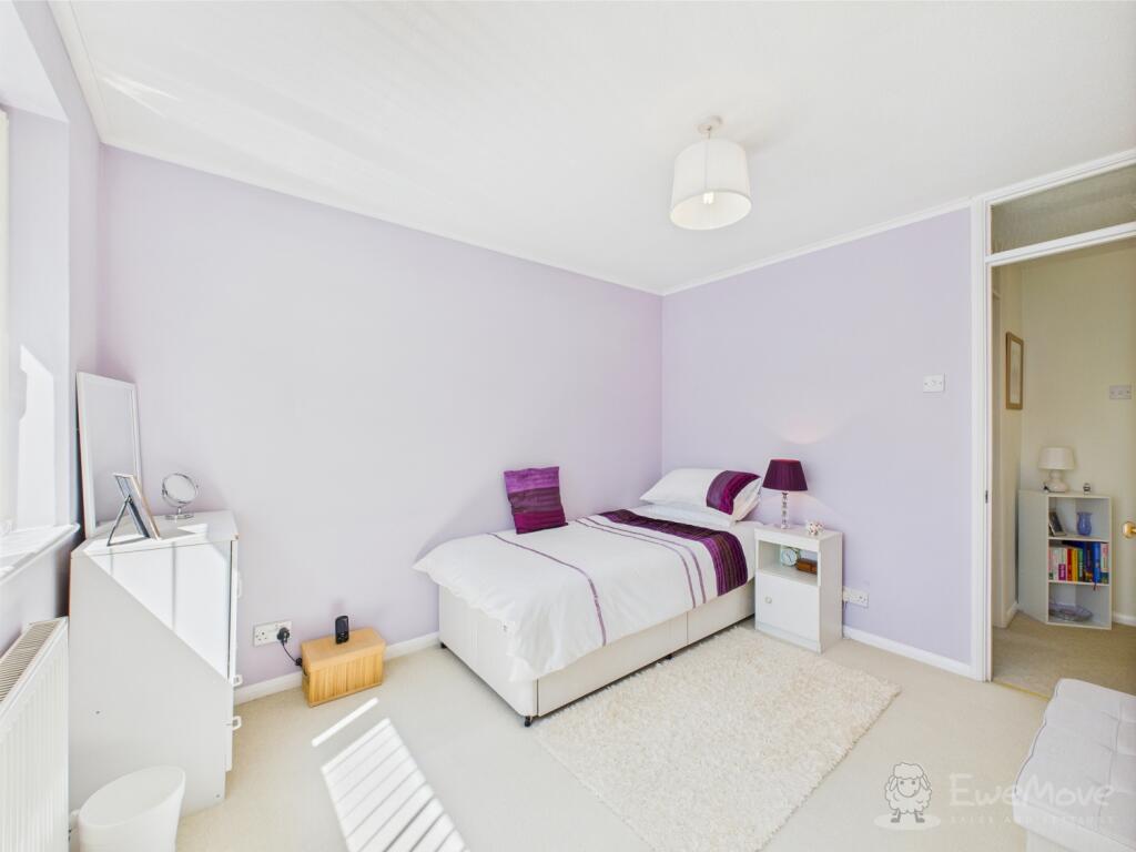 CAM03624G0-PR0129-STILL034