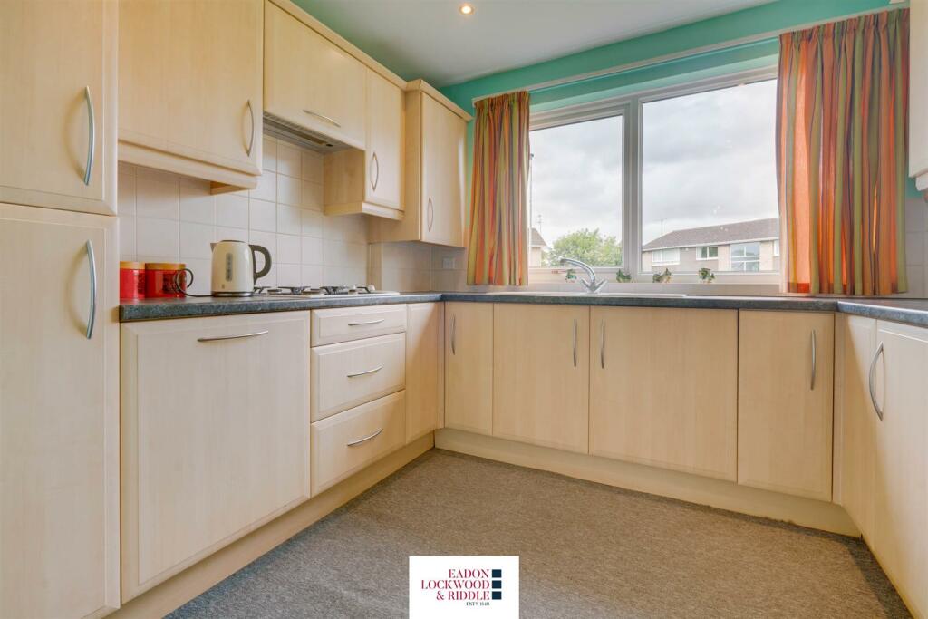 Kitchen  1.jpg