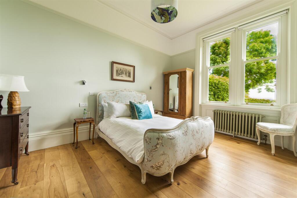 rooms_02_.jpg