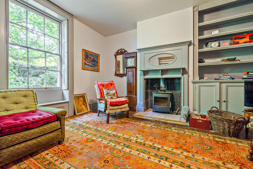 1294944-17-682f58...