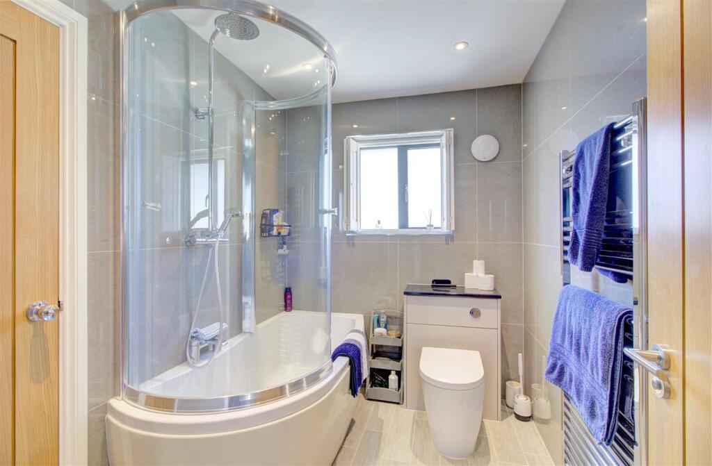 Jack and Jill family bathroom
