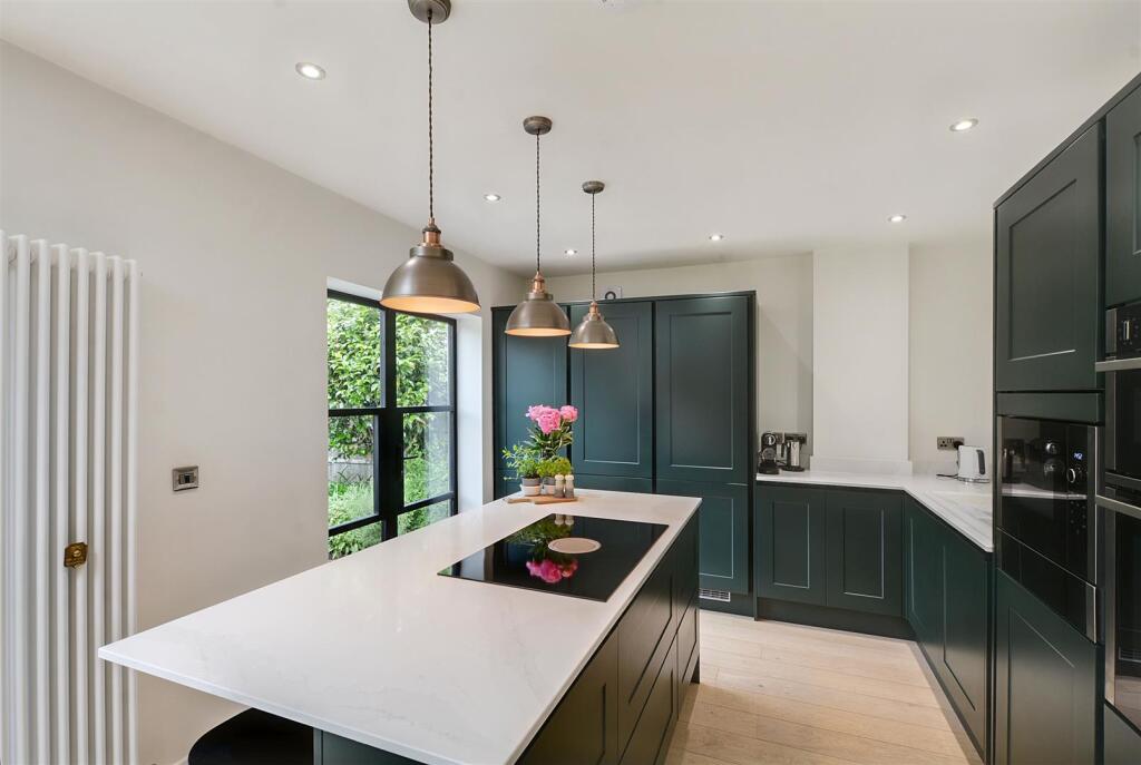 DSC_3140kitchen diner.jpeg