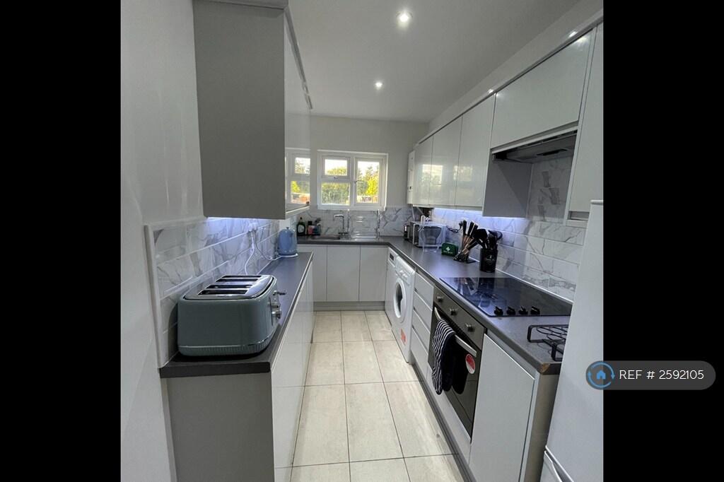 Full Fitted Kitchen