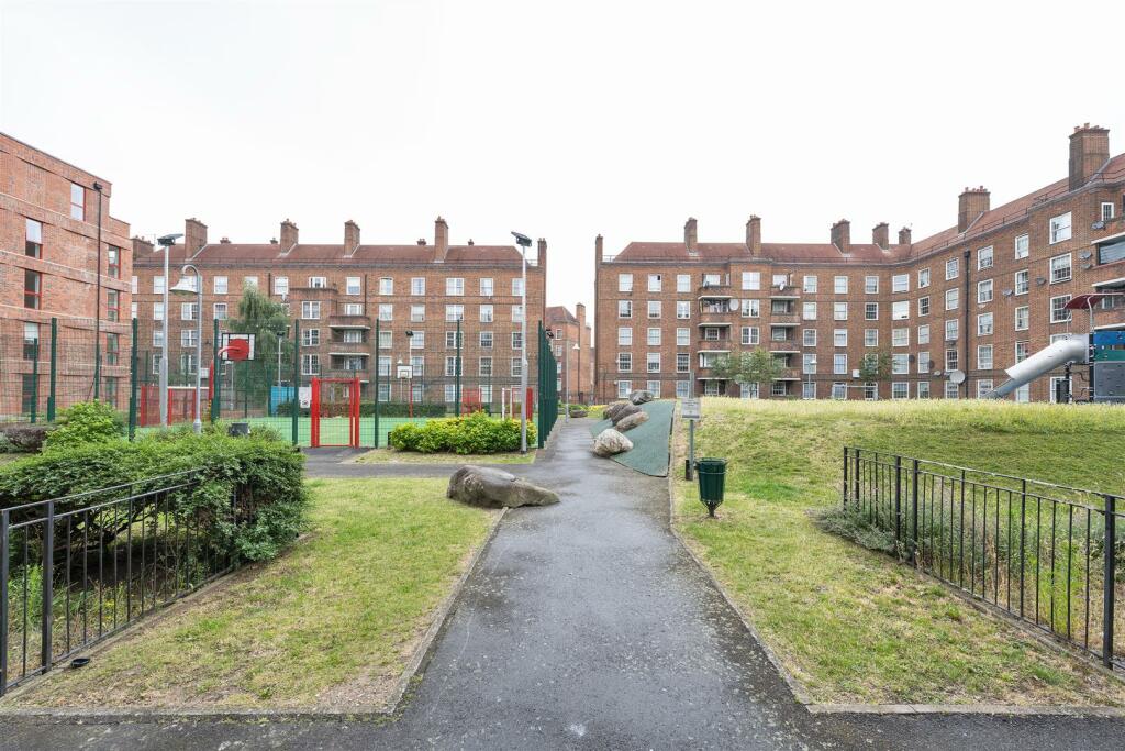 Pembury Close