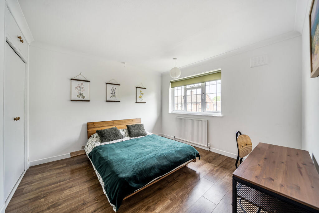 1327445-15-687939...