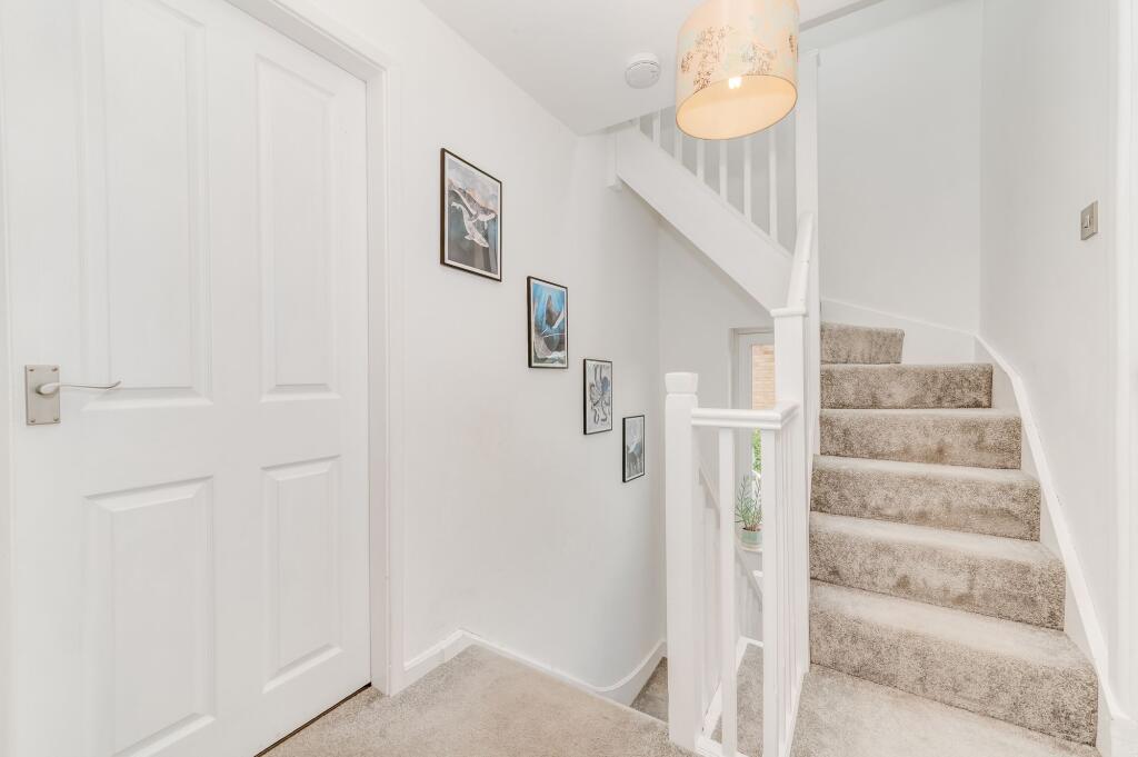 HALLWAY LANDING AND W.C