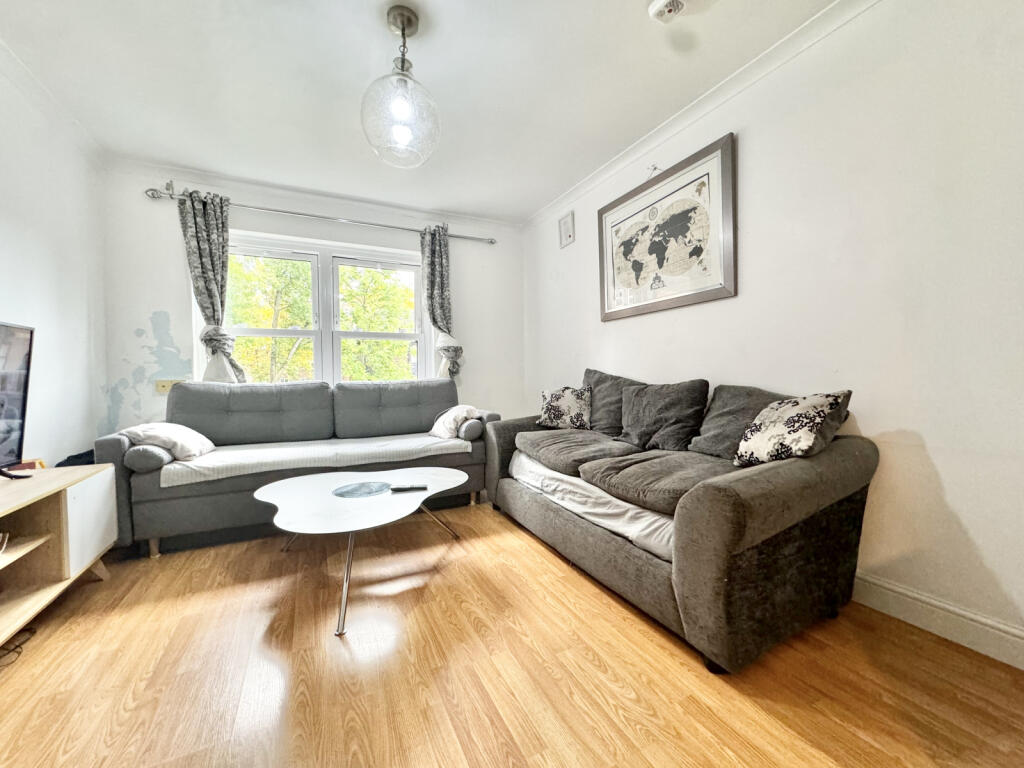Parkland Road, N22